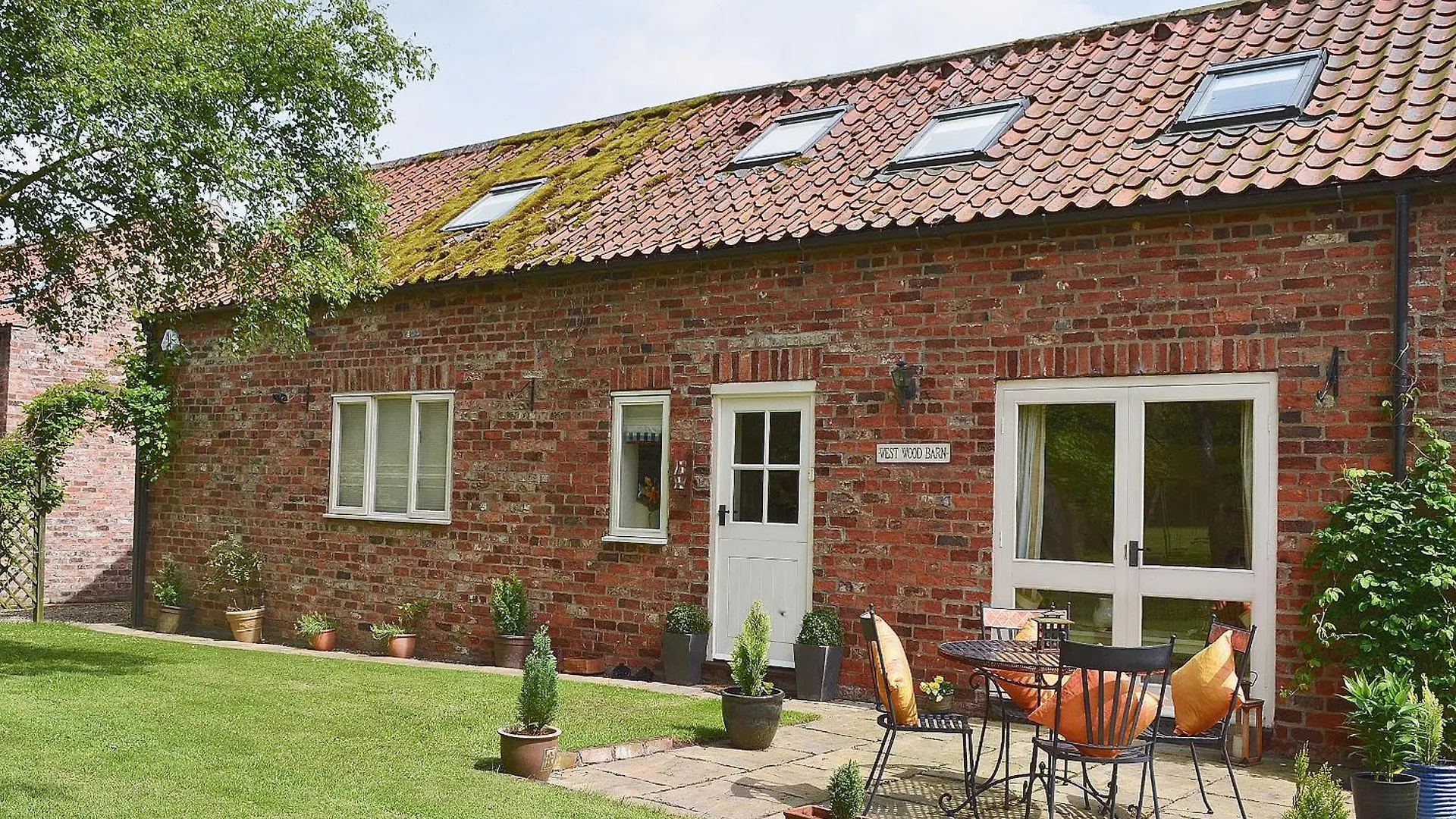 West Wood Barn Villa Dunnington